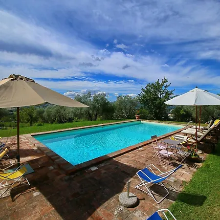 In Todi With Pool & Theater Nearby *